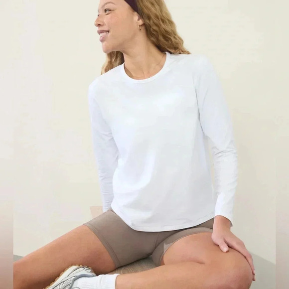 Athleta Women’s Essential Long Top - Picture 1 of 7